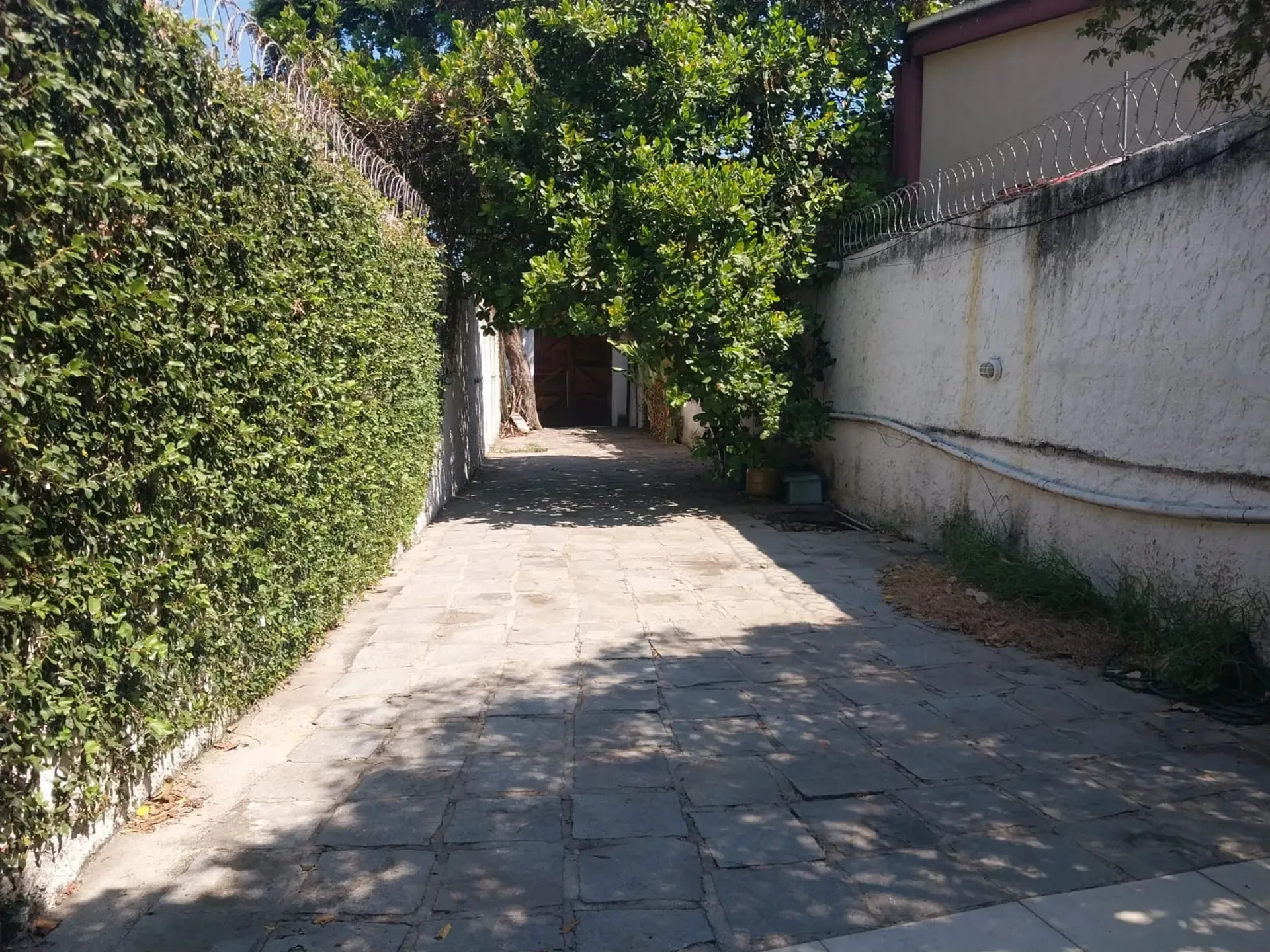 Furnished house with 4 en-suites, 7 baths and 600 m² — photo 15