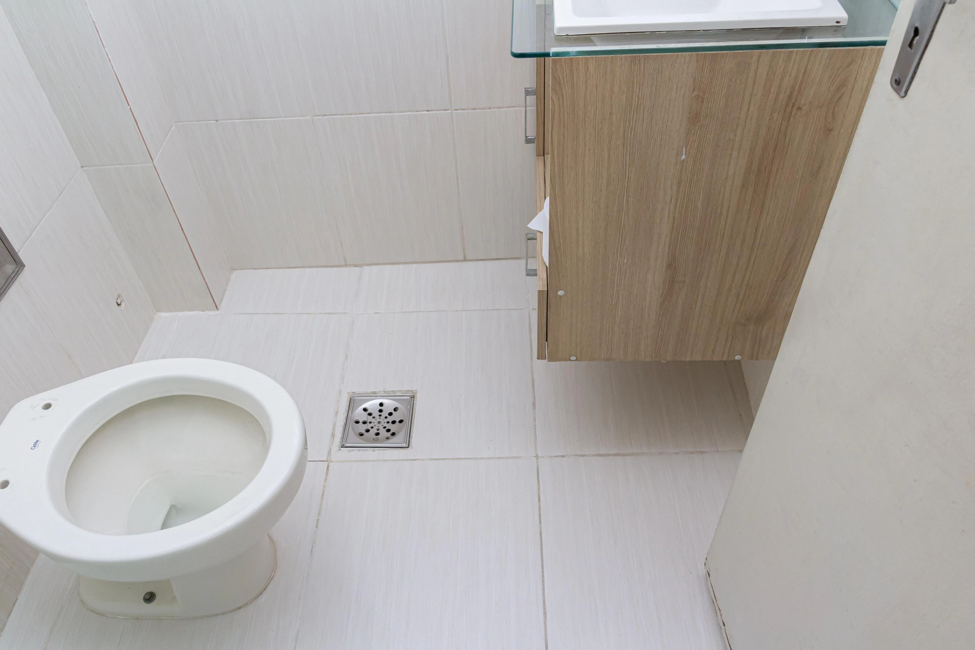 2-bedroom rental apartment with 1 bathroom and parking — photo 38