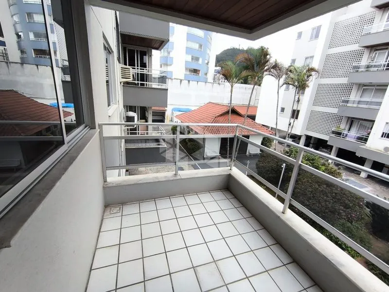 70 m² apartment with 2 bedrooms and 1 parking spot — photo 11