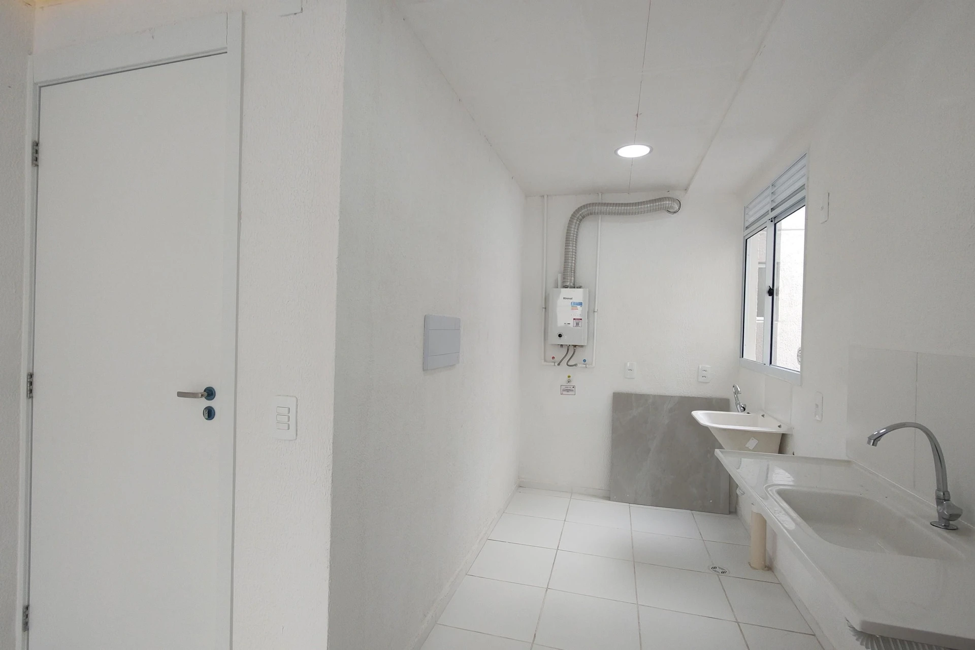 Apartment for rent with 2 bedrooms, 1 bathroom, and parking — photo 4