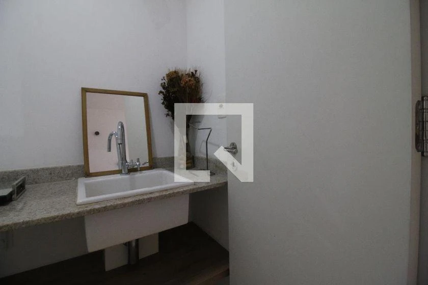 2-bedroom apartment with a mountain view in Rio de Janeiro — photo 22