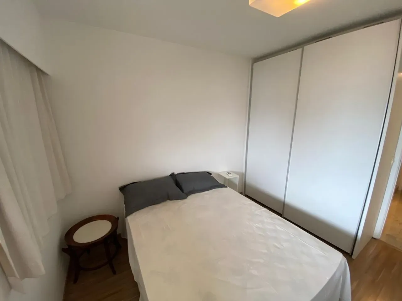 Apartment on the 13th floor with a glass-enclosed balcony — photo 7