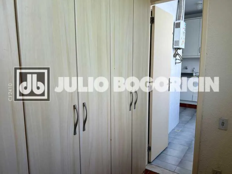 2-bedroom apartment with parking and separate kitchen — photo 16