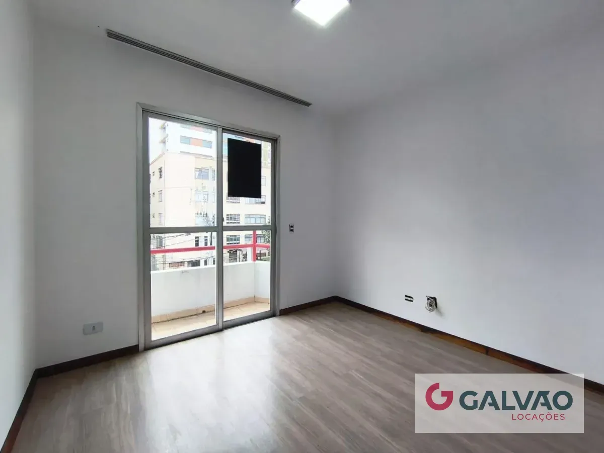 Walk-in closet in a 3-bedroom apartment, 79 m² — photo 10