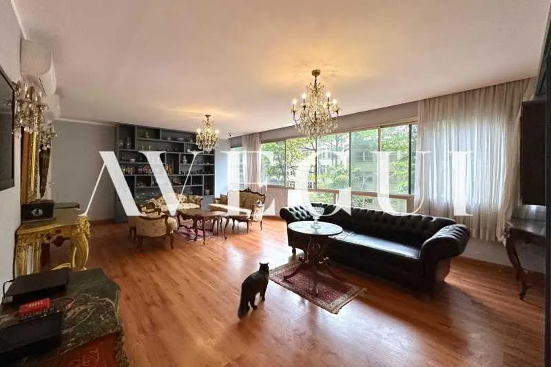 Apartamento de 170 m² com 3 quartos e 2 vagas