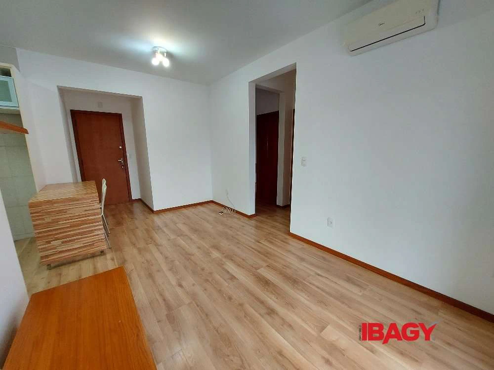 2-bedroom apartment with private BBQ and en-suite bathroom — photo 3