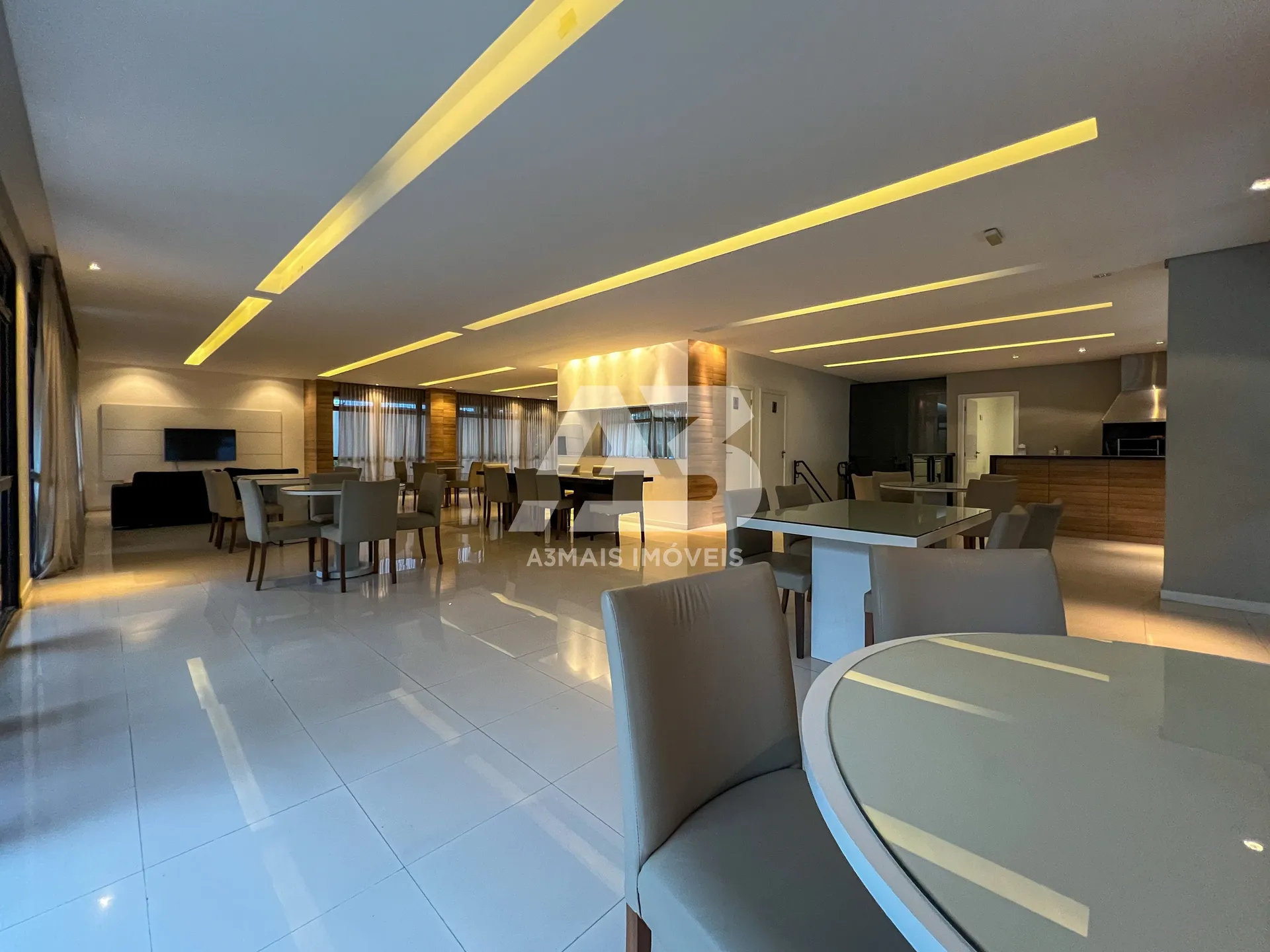 Apartment, 65 m², with a glass-enclosed balcony — photo 29