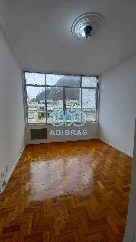 Mountain view in a one-bedroom apartment, 42 m² — photo 8