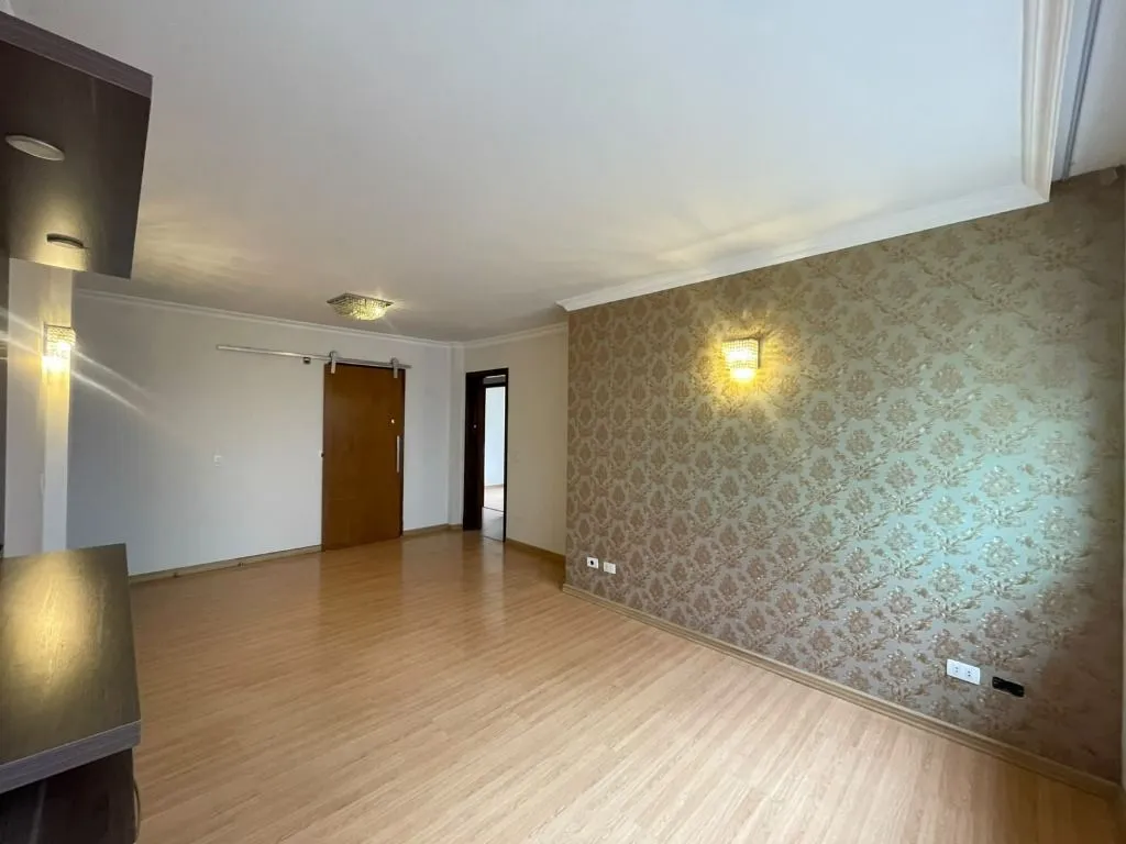 3-bedroom apartment, 1 with its own bathroom, 90 m² — photo 6
