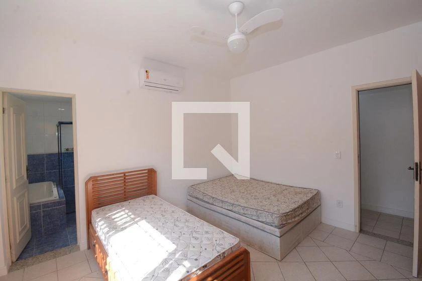 Дом 600 м² с 4 спальнями и 5 парковочными местами — photo 9