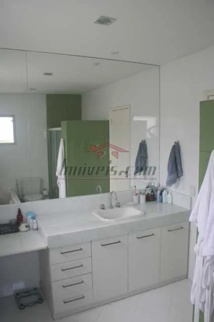 Duplex house with 4 bedrooms and 3 bathrooms and 6 parking spots — photo 22