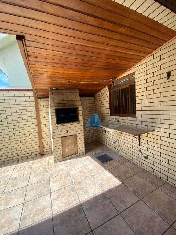 House, 80 m², with a private BBQ — photo 9