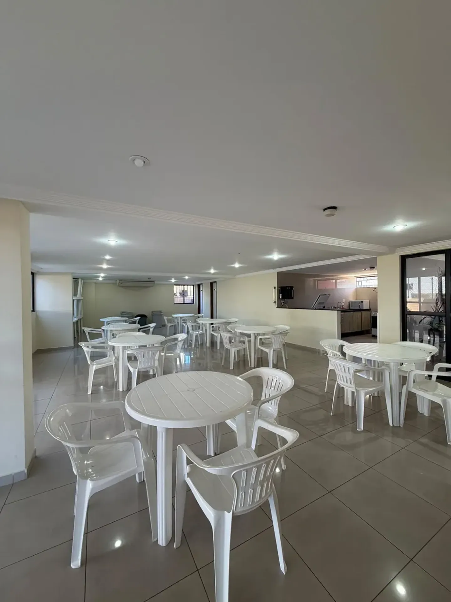 Apartamento amueblado de 94 m² con 3 dormitorios y suite — photo 16