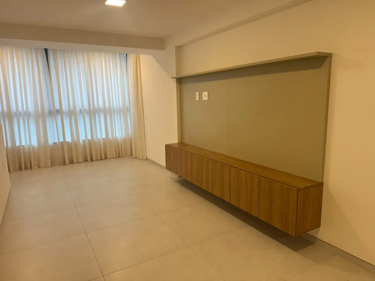 68 m² apartment with a home office and a private BBQ