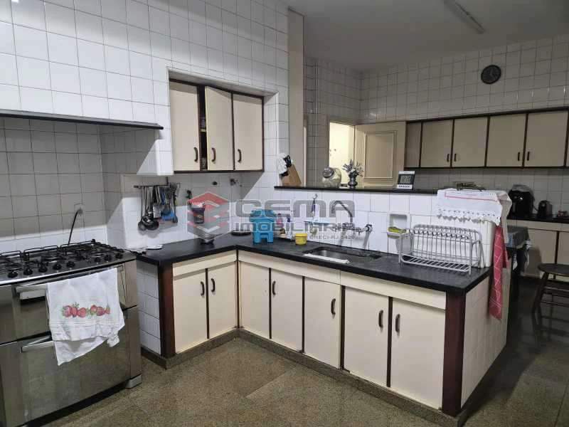 Apartamento mobiliado com 4 quartos e varanda — photo 14