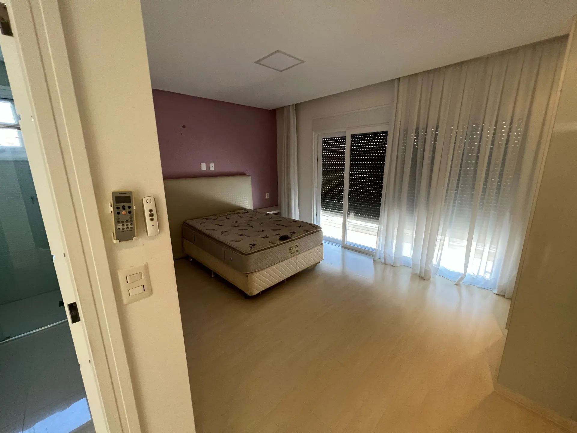 Furnished house with 6 en-suite bedrooms and private BBQ — photo 42