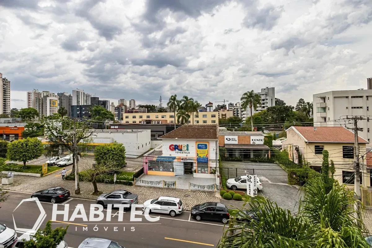 Квартира з 3 спальнями та дерев'яною підлогою або ламінатом — photo 21