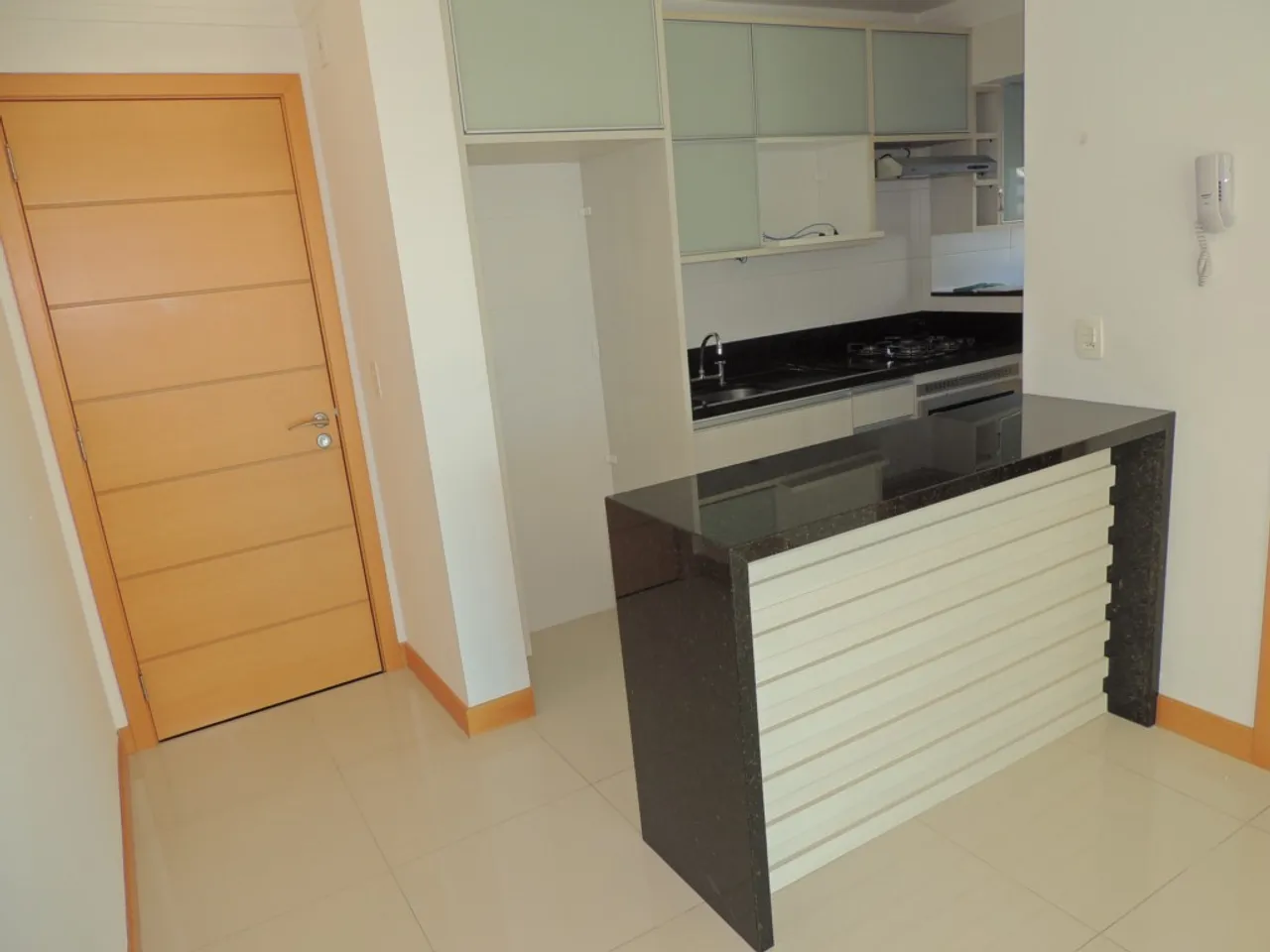 Apartamento mobiliado 1 quarto com cozinha americana e 2 vagas — photo 10