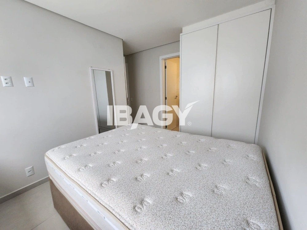 Apartamento com 2 dormitórios e varanda com churrasqueira — photo 8
