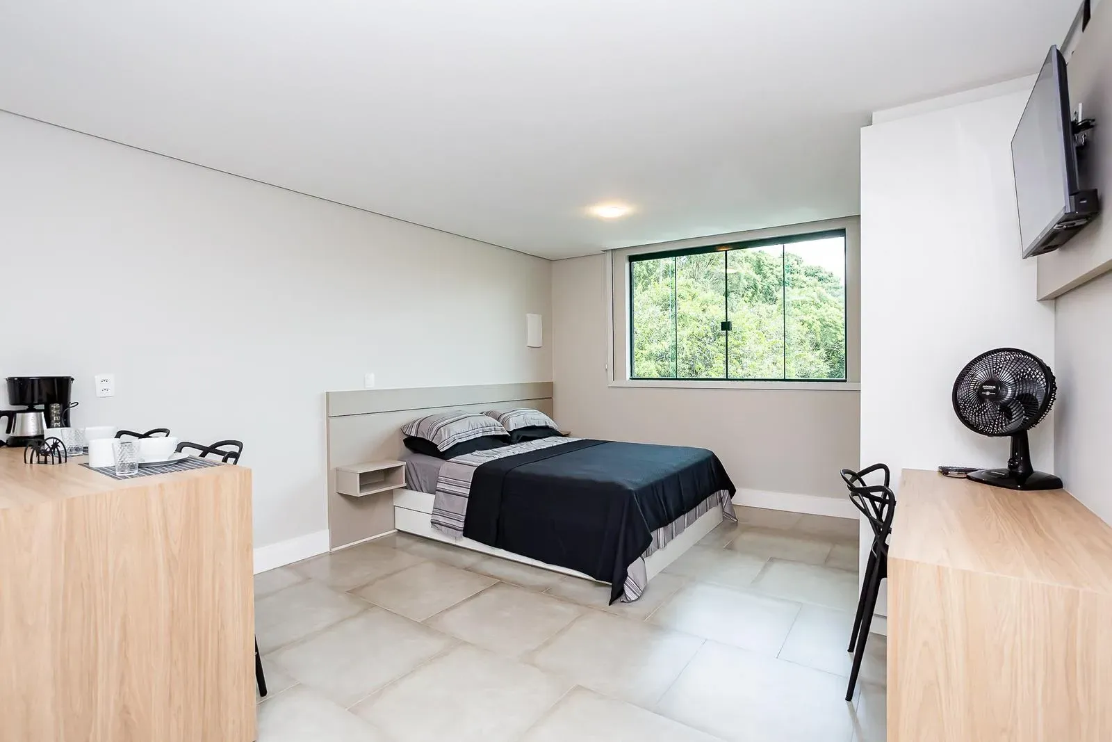 Furnished 27 m² apartment with 1 en-suite and no parking — photo 25
