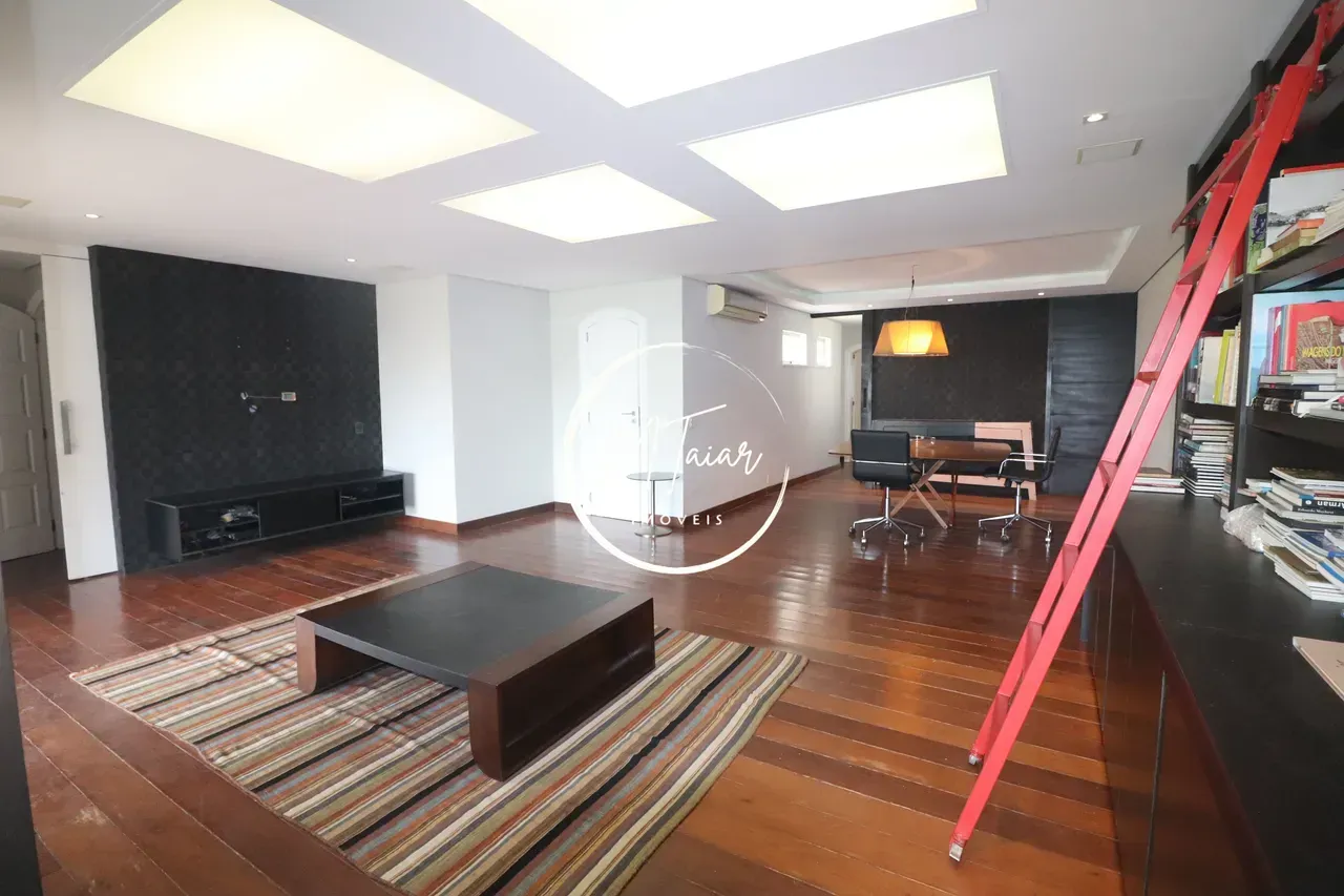 323 m² apartment with 4 bedrooms and 5 bathrooms — photo 6