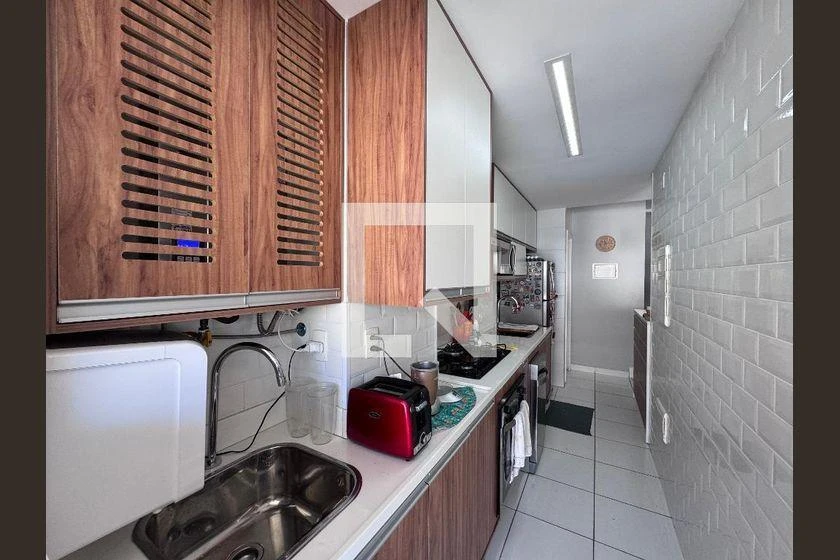 Rental apartment with 3 bedrooms and 211 m² — photo 24