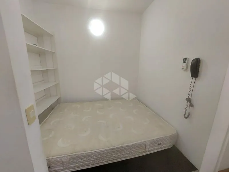 Apartamento tipo kitnet amueblado de 20 m² con cocina abierta — photo 16