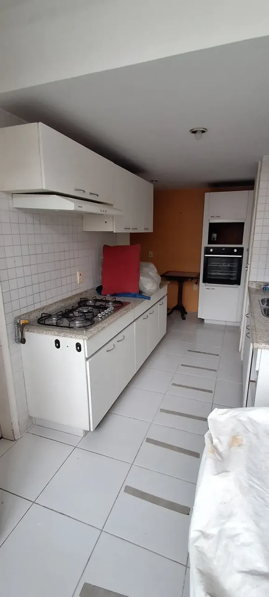 3-bedroom apartment with a bathtub in Rio de Janeiro — photo 12