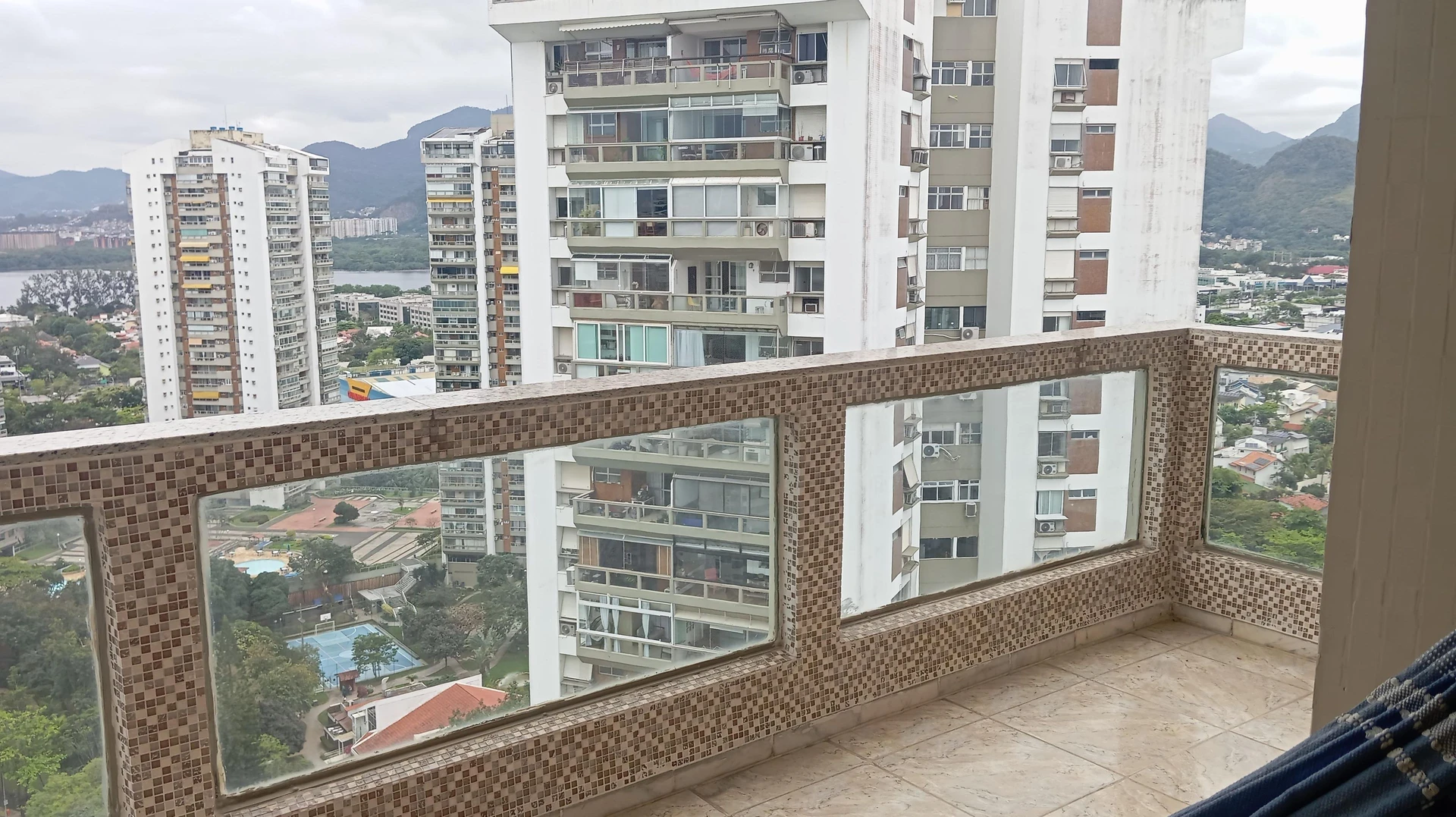 3-bedroom apartment with a jacuzzi in Rio de Janeiro — photo 15