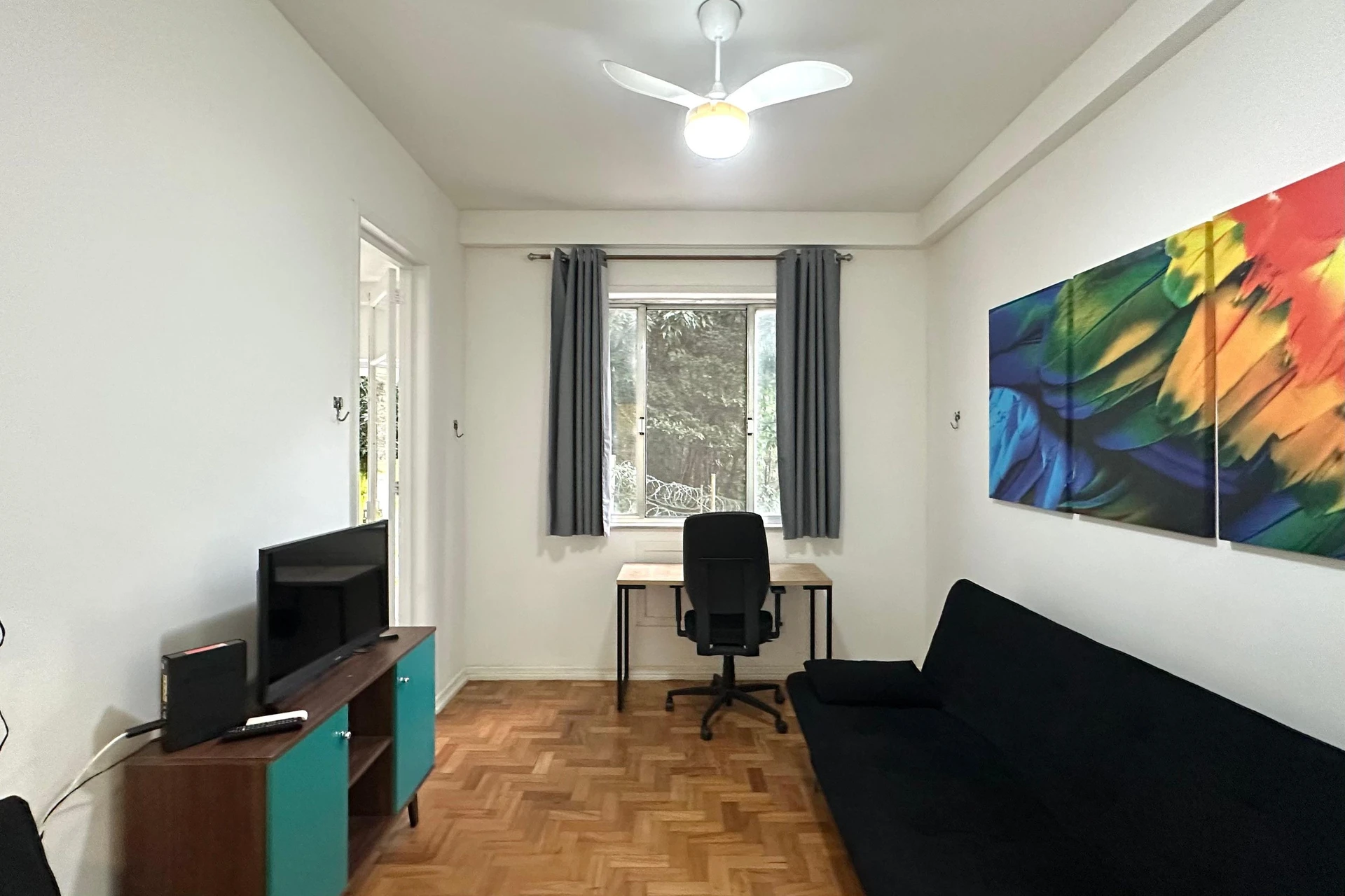 Apartamento mobiliado com 1 quarto, varanda e 2 banheiros — photo 15