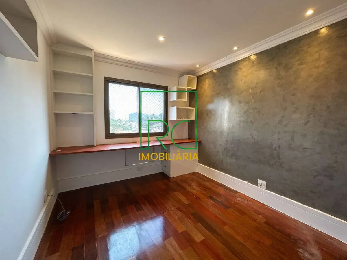 4 quartos e janelas do piso ao teto: apartamento de 174 m² — photo 49