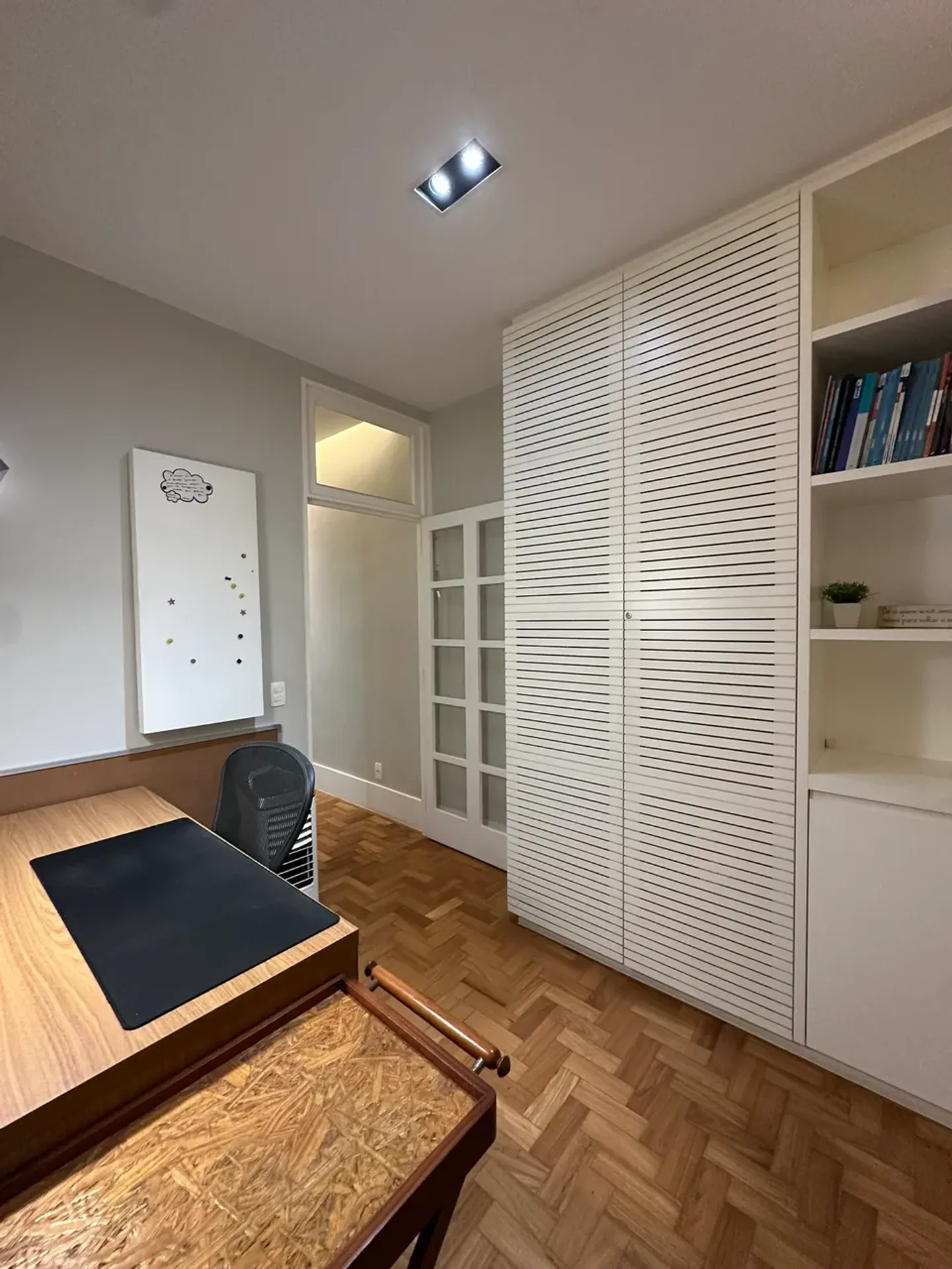 Furnished apartment with 3 bedrooms and 3 bathrooms — photo 47