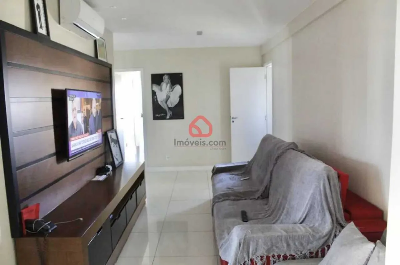 Furnished residential apartment with 4 bedrooms and a balcony — photo 8