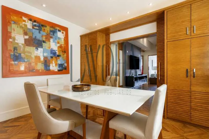 Apartamento com 4 quartos e janelas do chão ao teto — photo 4