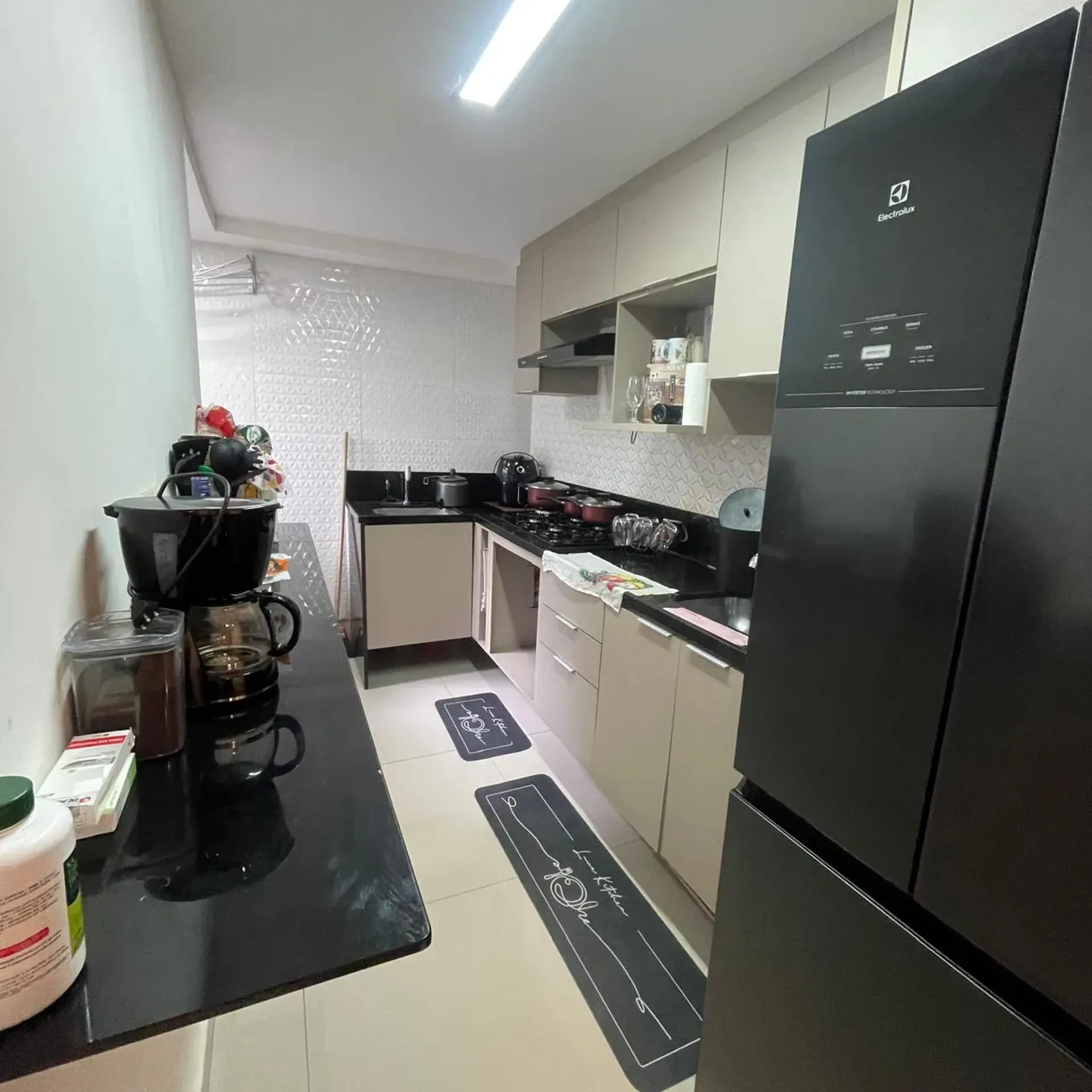 2-bedroom apartment in a building with a pool — photo 7