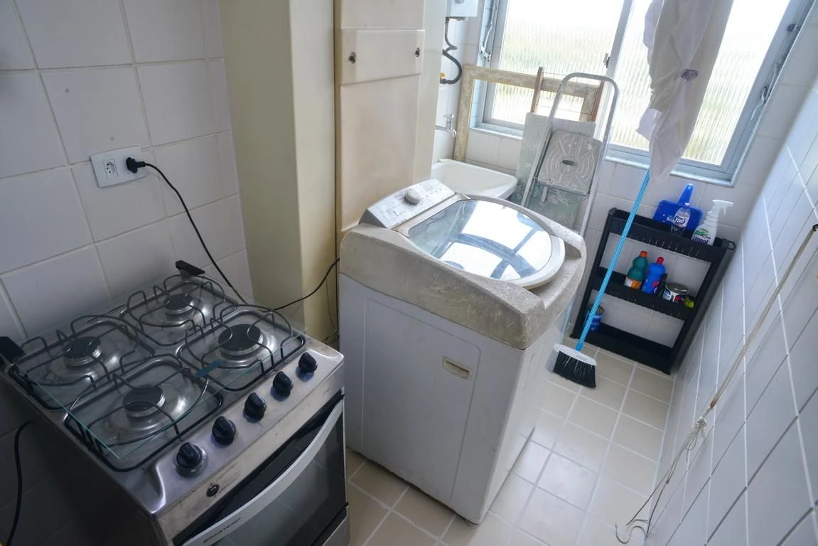 Furnished 2-bedroom apartment with a balcony — photo 19