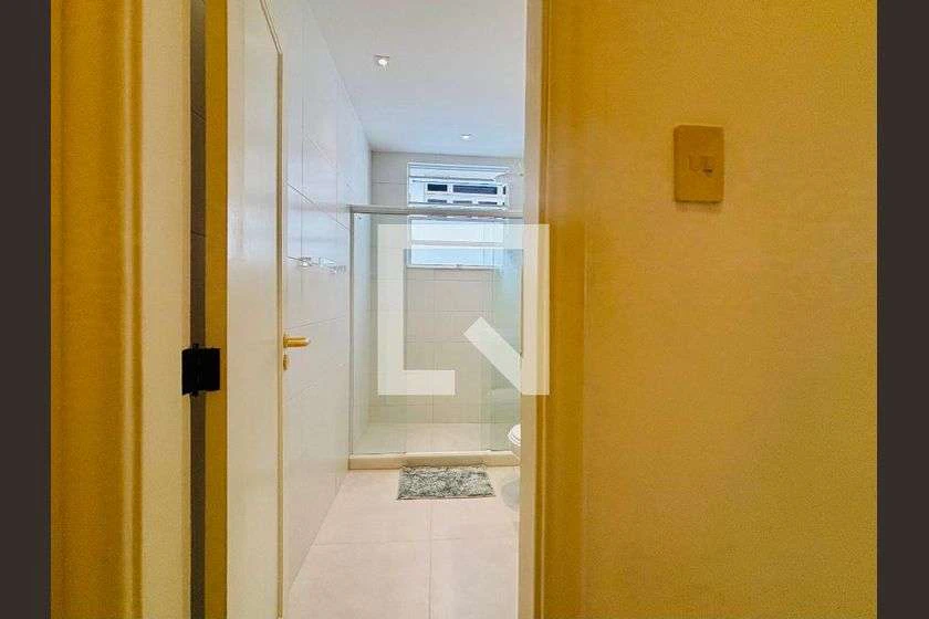 Furnished 2-bedroom apartment with 98 m² — photo 18