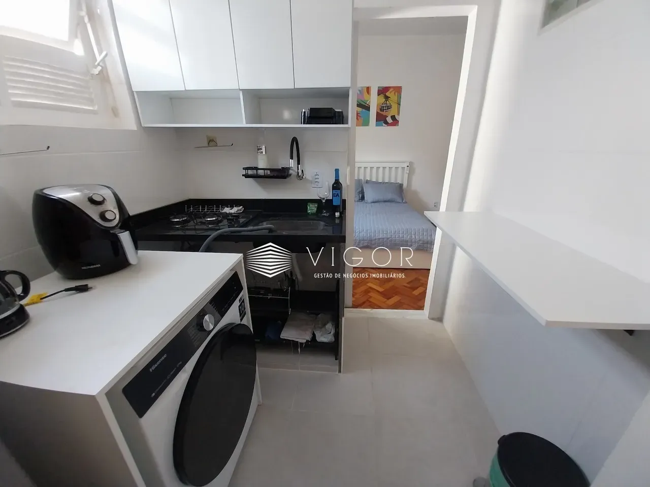 Furnished 49 m² apartment with 1 en-suite bedroom — photo 20