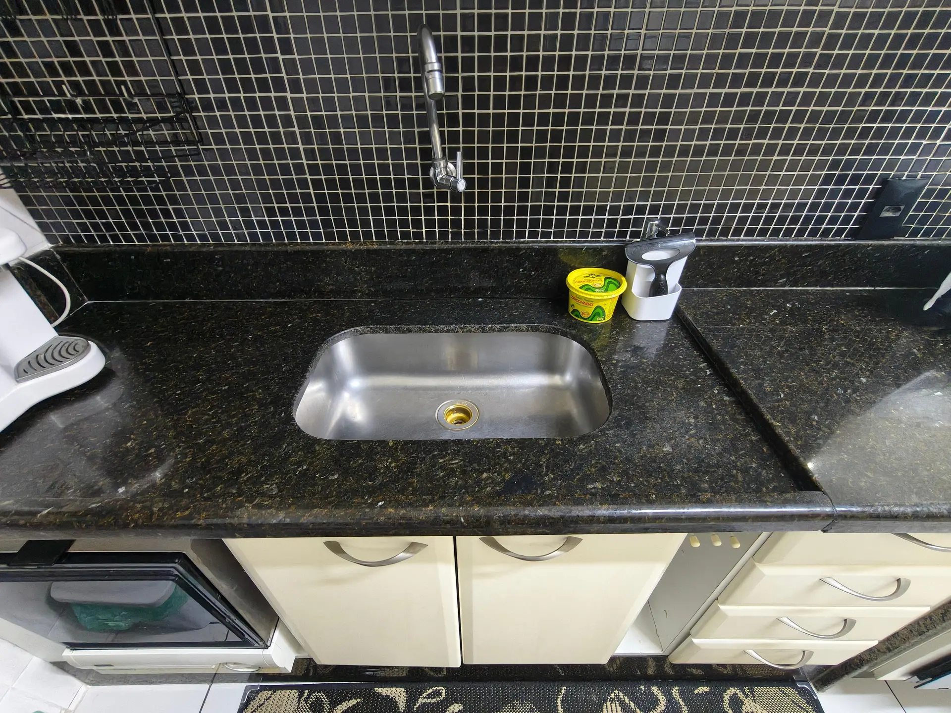 Apartamento amueblado con 3 dormitorios y balcón — photo 26