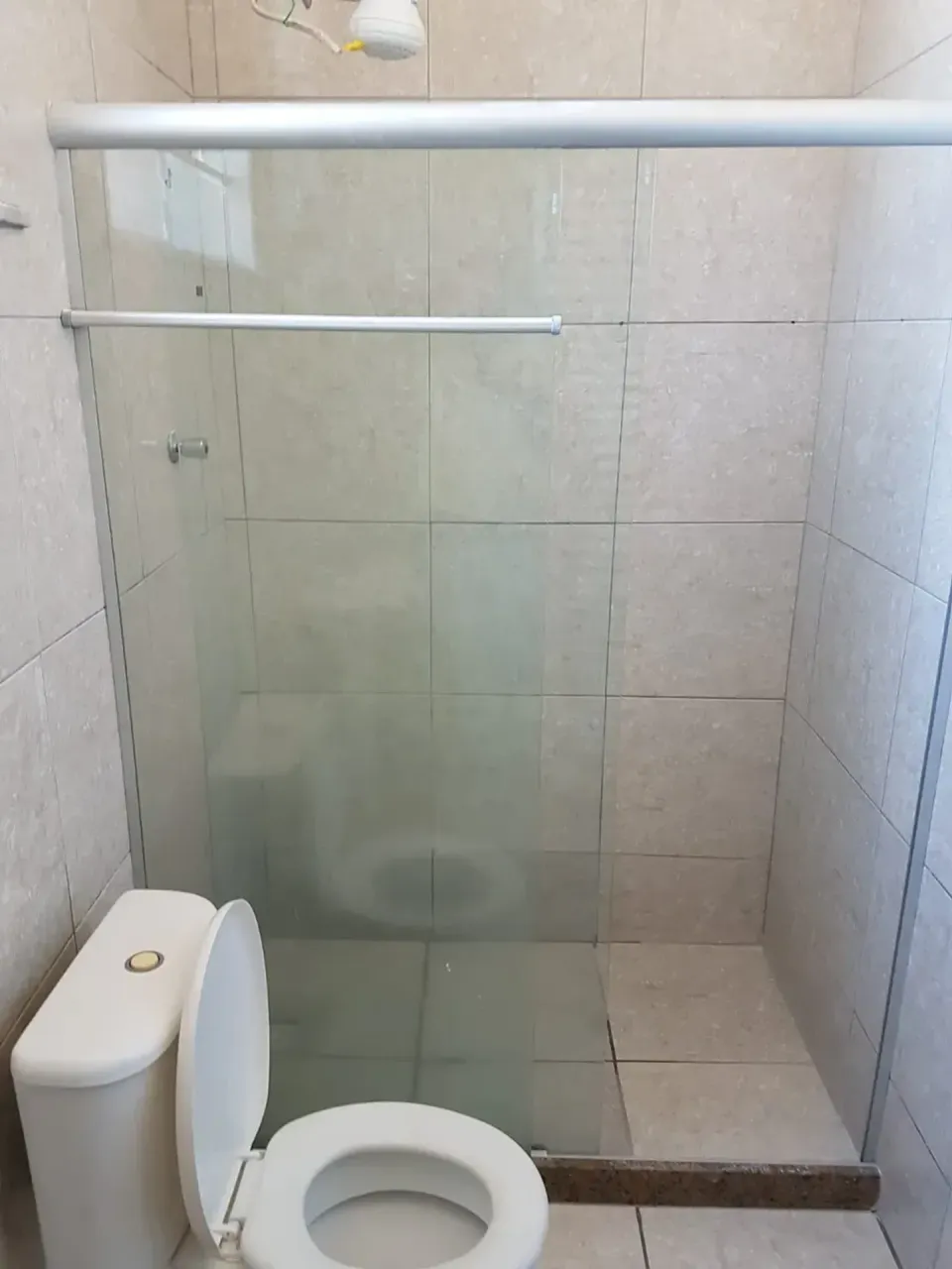 Unfurnished 2-bedroom apartment with ceramic floors — photo 20