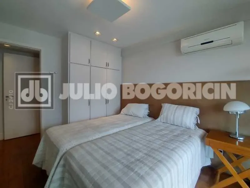 Furnished apartment with 3 bedrooms and a balcony — photo 3