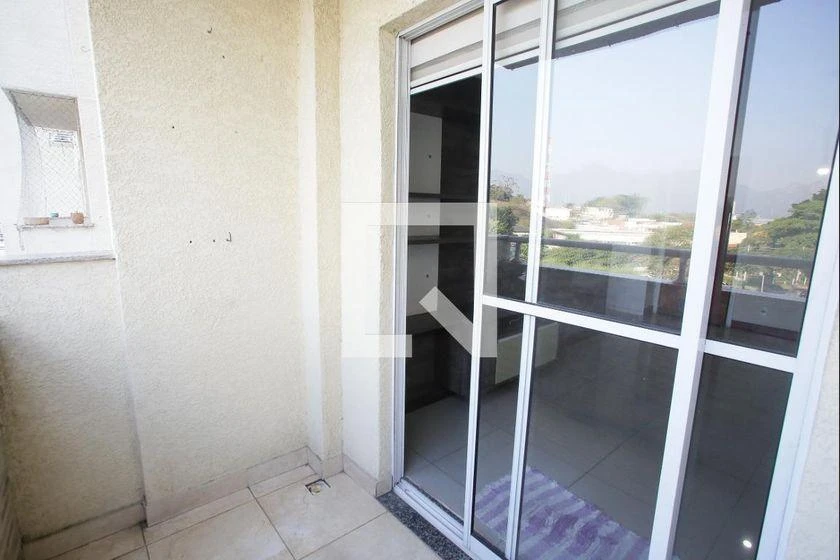2-bedroom apartment in a building with a gym