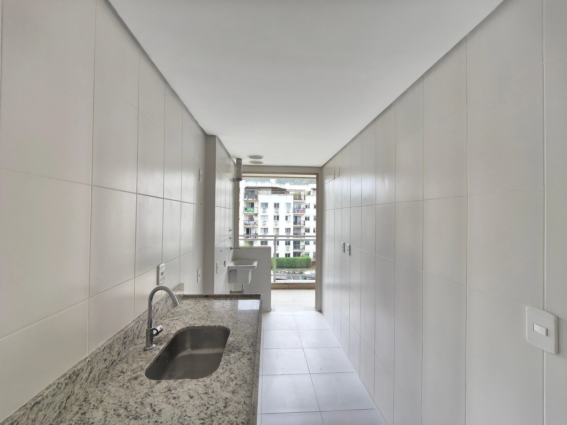 Apartment with 3 bedrooms, 2 bathrooms and parking — photo 24