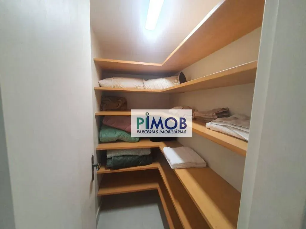 4-bedroom 260 m² apartment with 2 en-suite bathrooms — photo 12