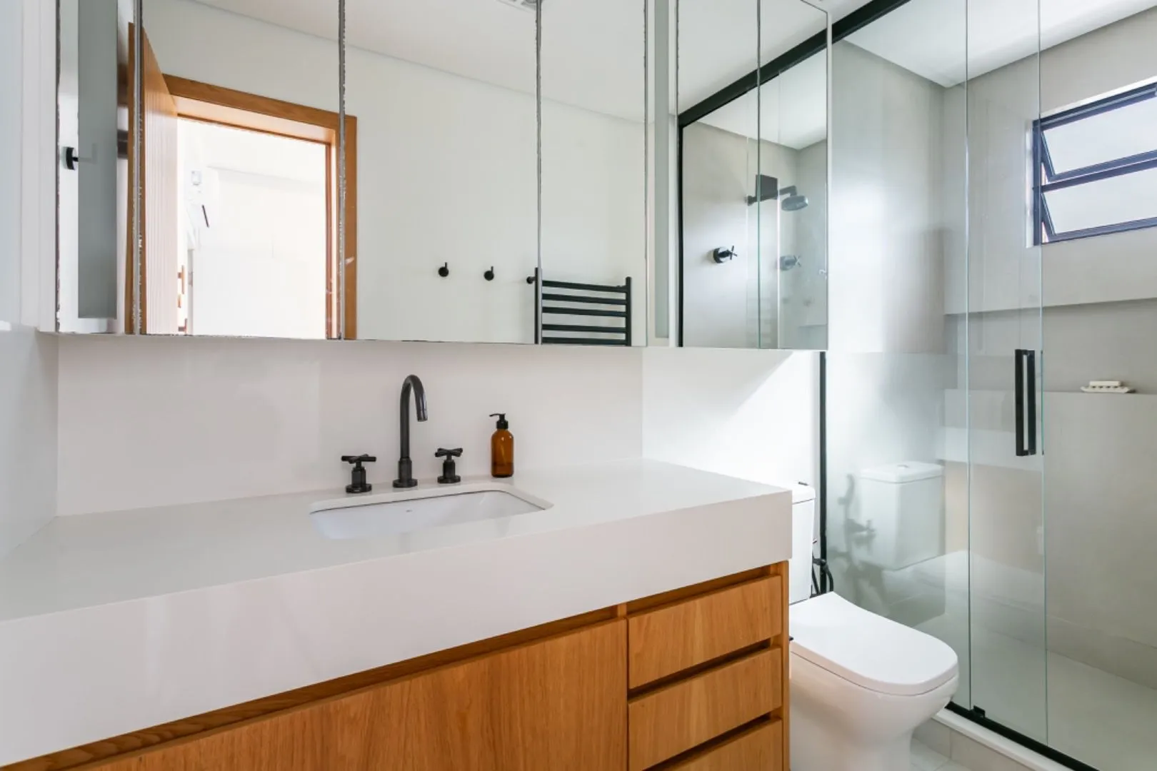 Penthouse with 2 en-suite bedrooms, 180 m² and 2 parking — photo 17