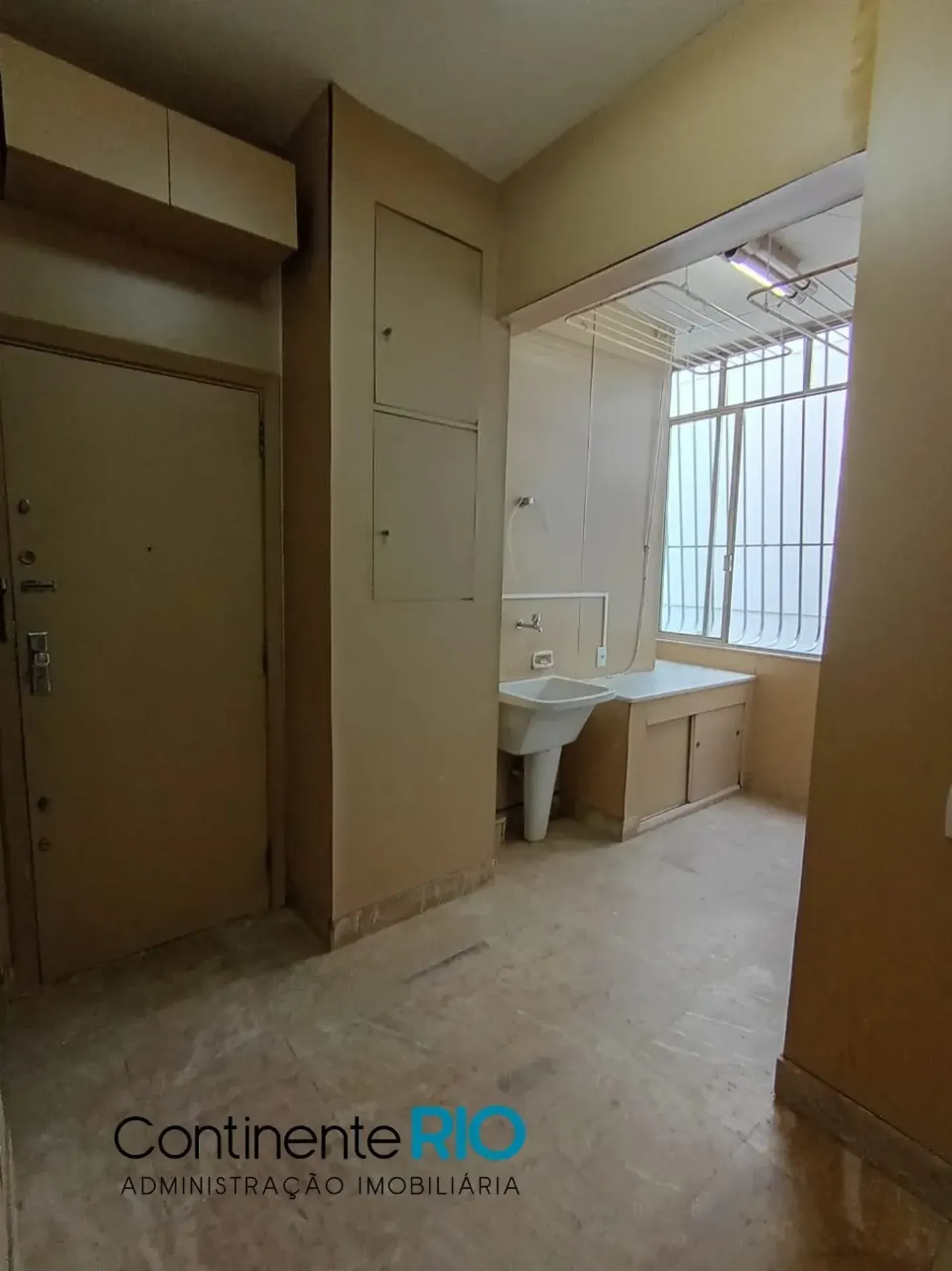 Ванна та 4 спальні: квартира 200 м² — photo 26