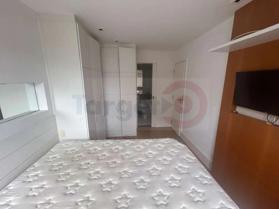 Home office in a 3-bedroom apartment, 124 m² — photo 7