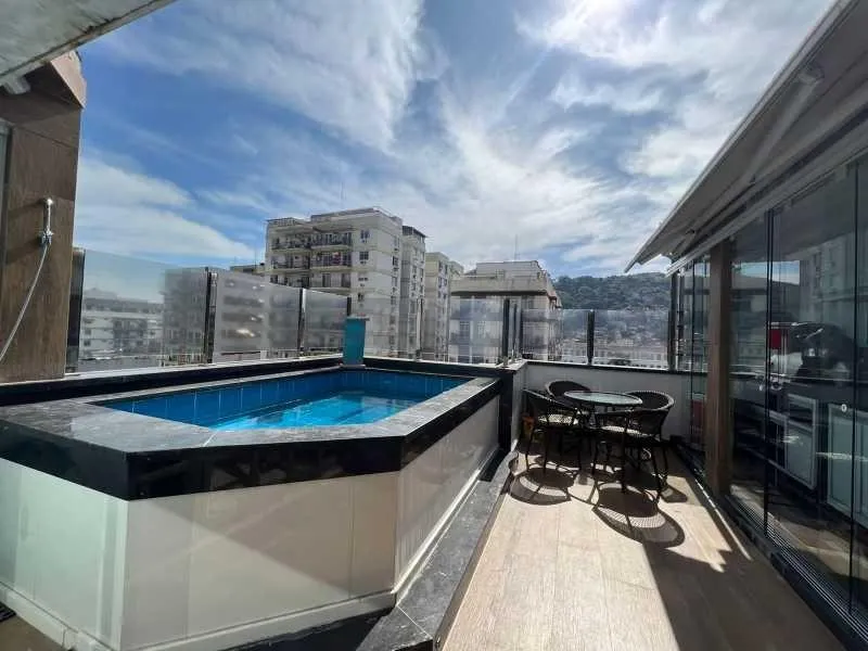 Furnished apartment with 2 bedrooms and a glass balcony — photo 26