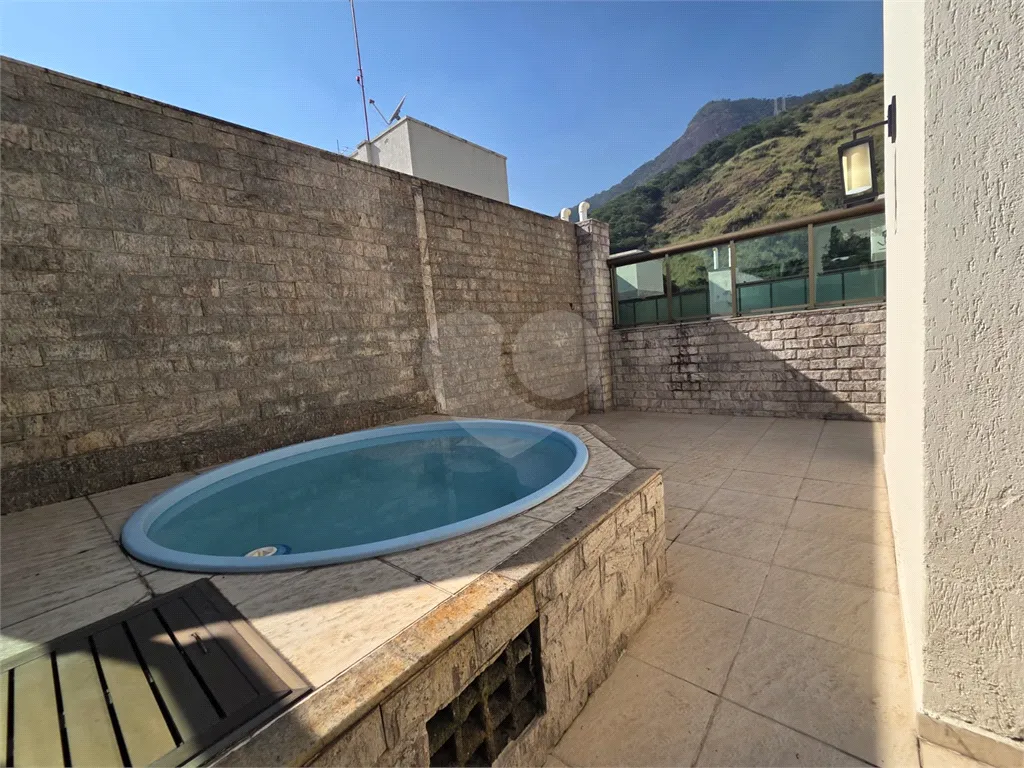 Duplex penthouse with 4 bedrooms and 3 parking spots — photo 45