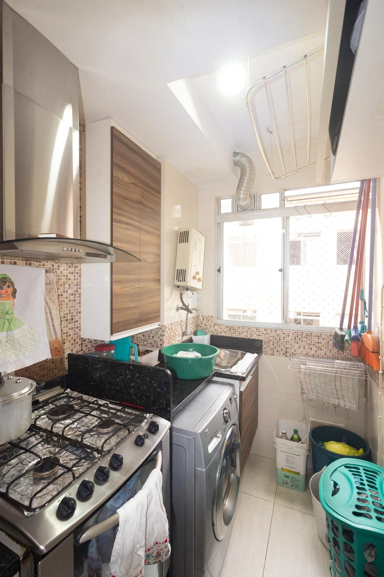 Furnished 2-bedroom apartment with 1 bathroom and parking — photo 7